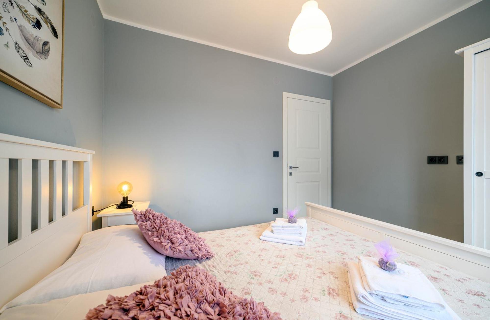 Ledunis Apartment Sibenik Room photo
